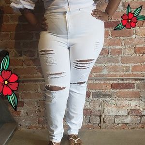 Distressed White Jean